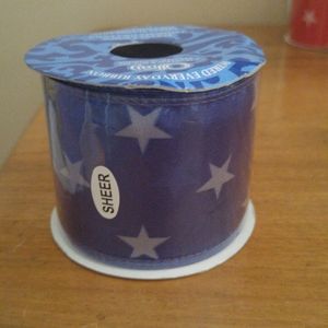 offray Holiday - Red and white star ribbon offray Holiday - Red and white star ribbon